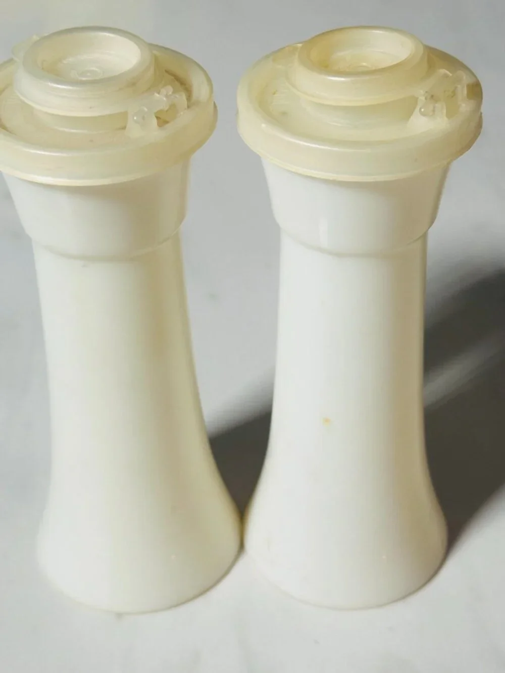 Vintage Tupperware 6.5